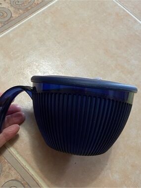 Tupperware 2cup plastic bowl